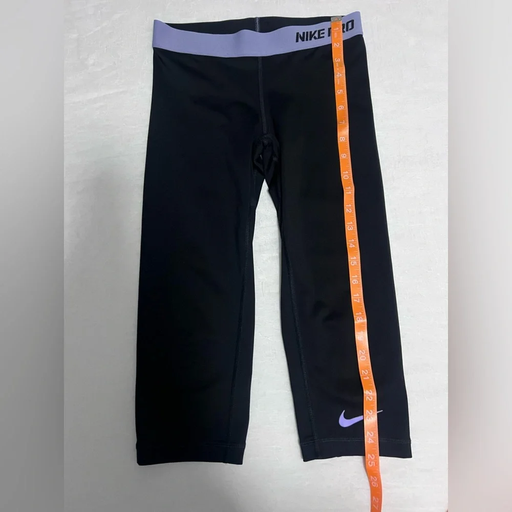 Nike Pro Black and Purple cropped leggings
